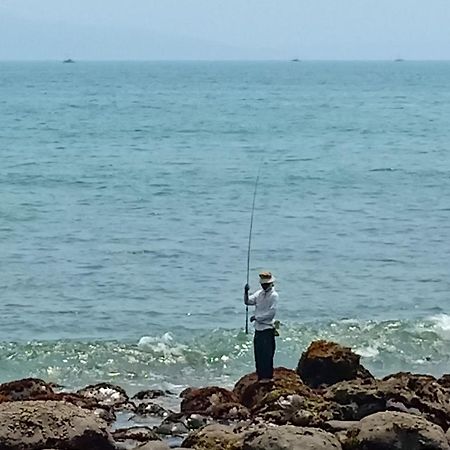 Oyo 951 Cempaka Ratu Beach Resort Sukabumi Kültér fotó
