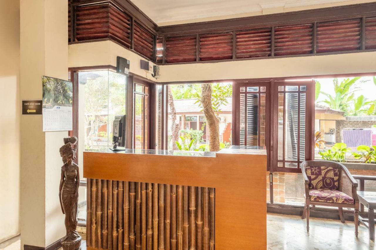 Oyo 951 Cempaka Ratu Beach Resort Sukabumi Kültér fotó