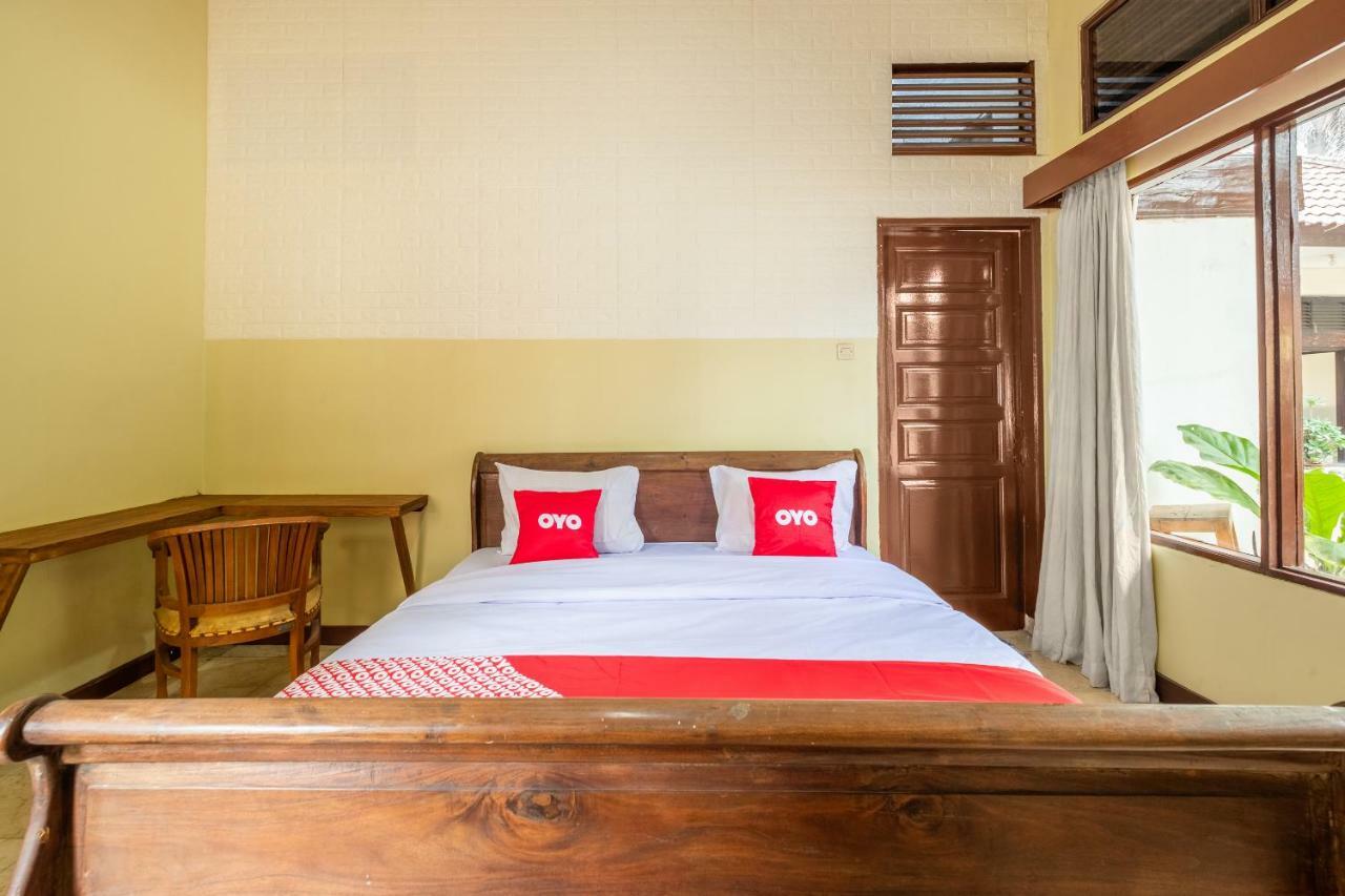 Oyo 951 Cempaka Ratu Beach Resort Sukabumi Kültér fotó